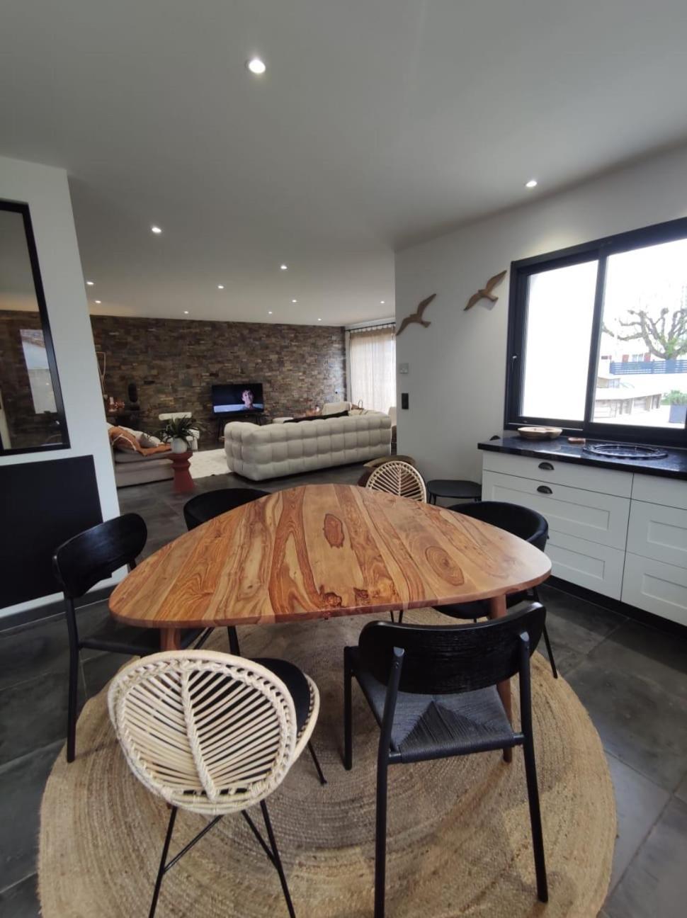 Hébergement de vacances Maison De Charme Avec Piscine Aigrefeuille-dʼAunis