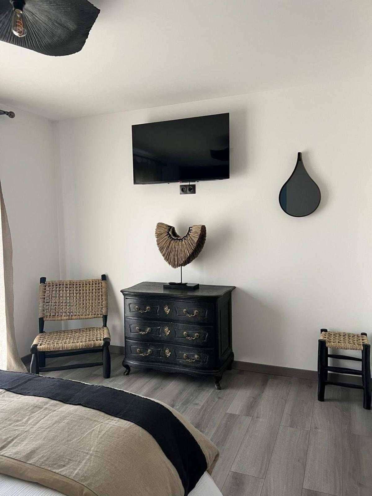 Maison De Charme Avec Piscine Hébergement de vacances